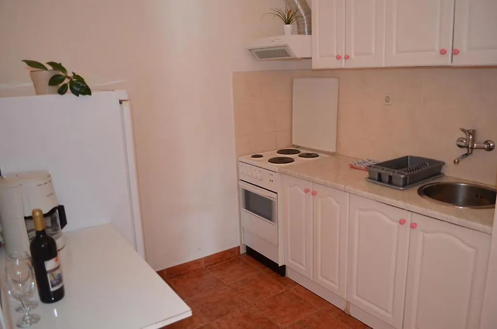 Apartments Sersic Baska