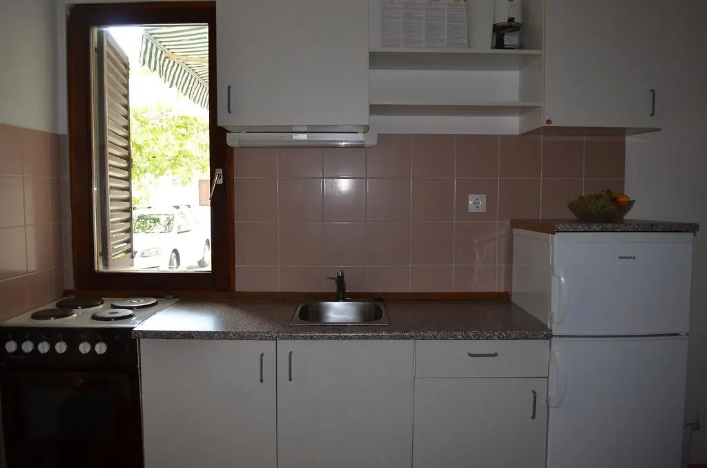 Apartments Sersic Baska  Baska (Krk)