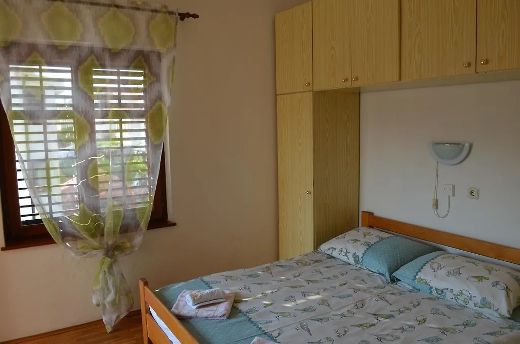 Apartments Sersic Baska  Baska (Krk)
