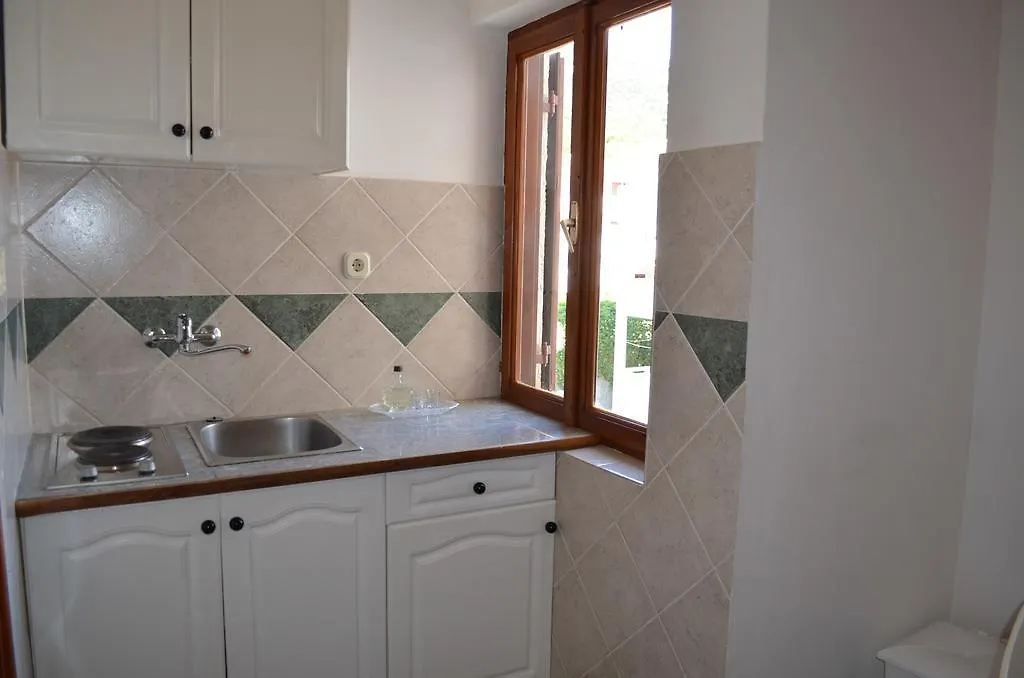 Apartments Sersic Baska 0*, Baska (Krk)